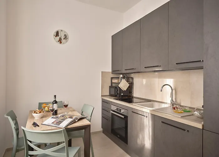 Domus Pallium * سيينا